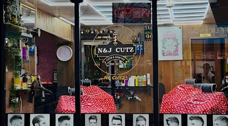 N & J Cutz image 3