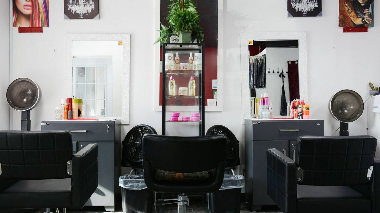 Hair N Extensions Boutique | North York - 1