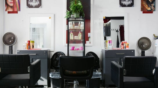 Hair N Extensions Boutique | North York 0