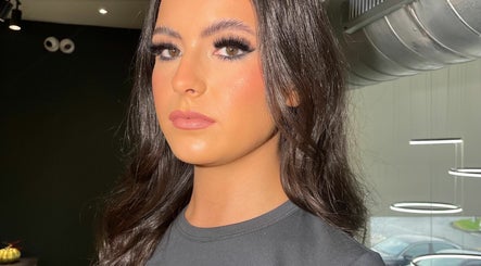 Laurenmacmua