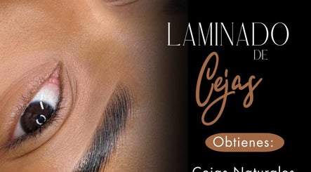 Laminado de cejas destacado en RR BEAUTY STUDIO 💫, San Pedro De Macorís, DO. Obtén cejas perfectas y naturales.