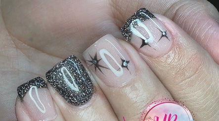 YB Nail Design Studio image 2