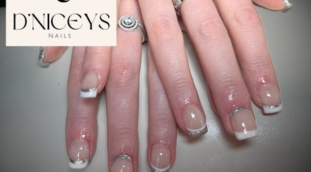 D’Niceys Nails billede 3