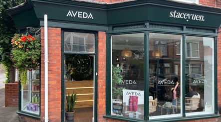 Stacey Yuen Aveda Mumbles image 3