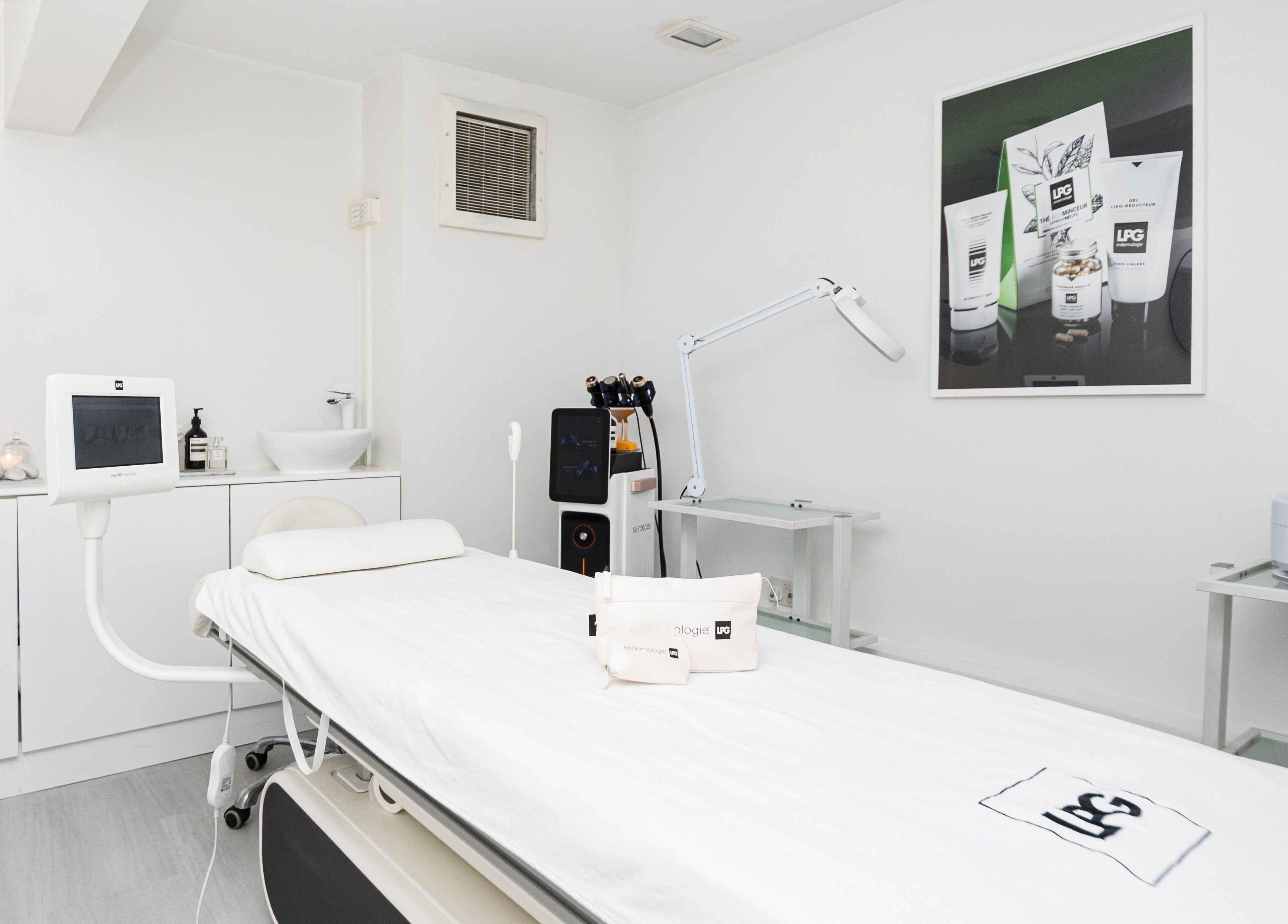 Luxury treatment room at N and N Knightsbridge, London, England, GB, showcasing modern wellness equipment.