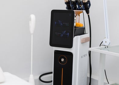 Advanced beauty machine at N and N Knightsbridge, London, England, GB, offering state-of-the-art skincare treatments.