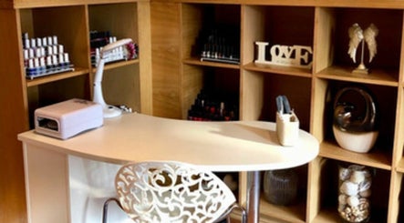 Hiva’s Beauty Lounge image 2