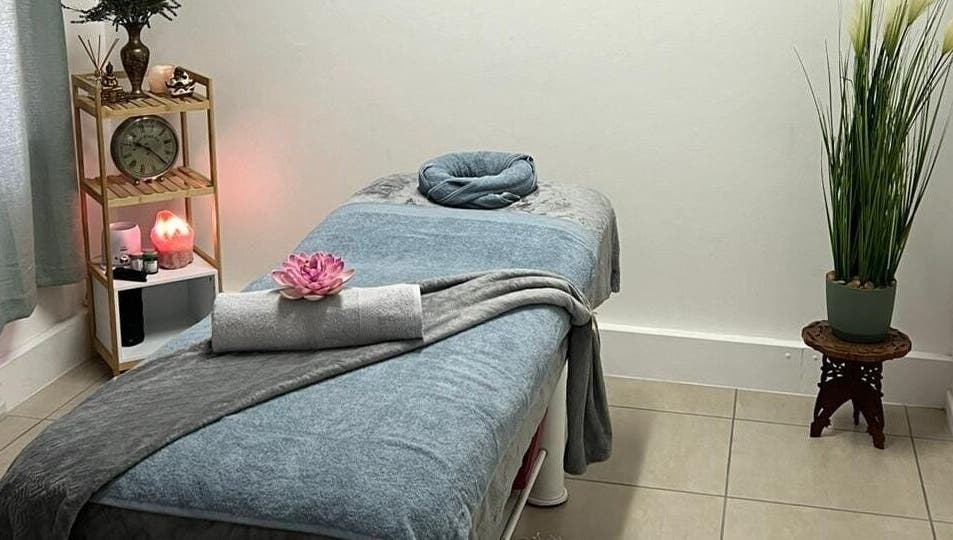 Relaxing massage room at Masseur Nico, George, Western Cape, ZA, with calming decor and treatment bed.