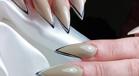 Neuza Dionísio Nail Designer