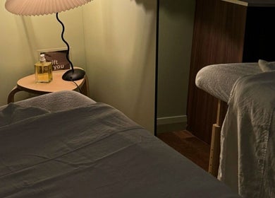 Relaxing massage room at Framework by miranda - Sydney studio, Paddington, New South Wales, AU.