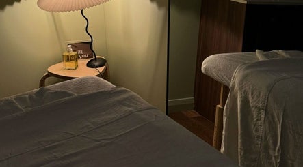 Relaxing massage room at Framework by miranda - Sydney studio, Paddington, New South Wales, AU.