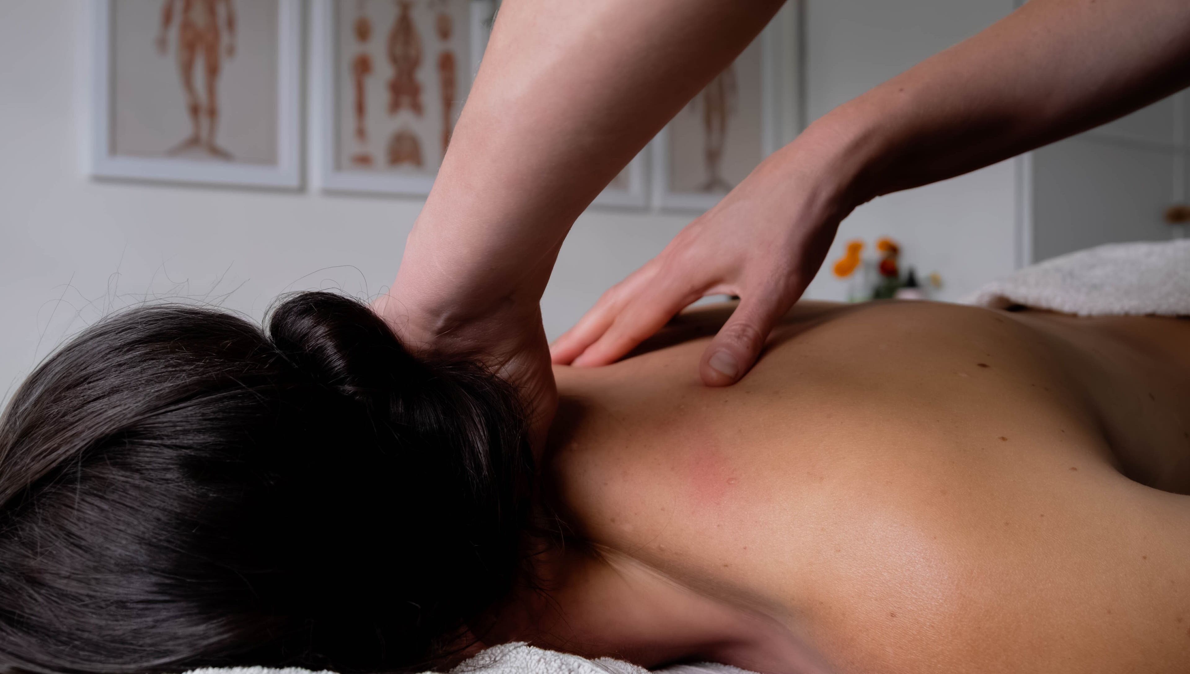Relaxing back massage at Sharn - Massage Therapist in CAPE TOWN, Western Cape, ZA.