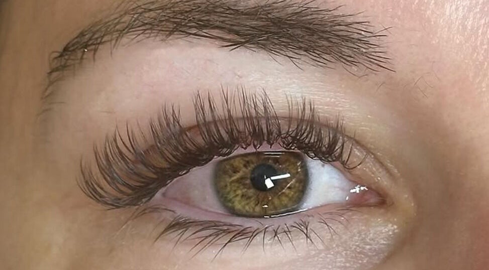 Beautiful eyelash extensions at Moonlight Lashes, East Kilbride, Scotland, GB offering expert beauty services.