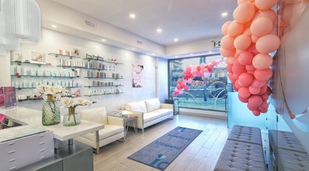 iCosmetic Richmond Hill image 3