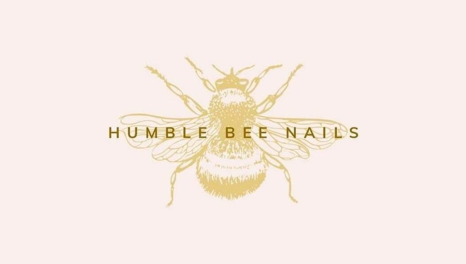 Humble Bee Nails صورة 1