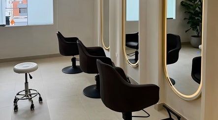 LILITH BEAUTY LOUNGE MIRAFLORES – obraz 3