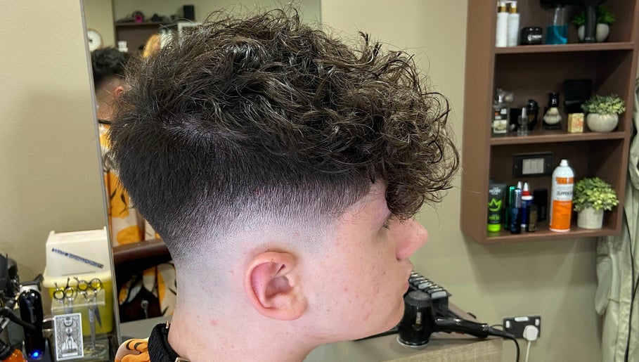 Εικόνα Jay’s Barbering at Beaujolais Hair 1