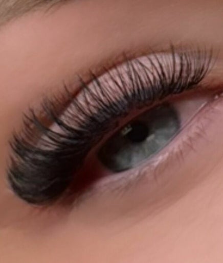 Kassidy's Lashes, bild 2