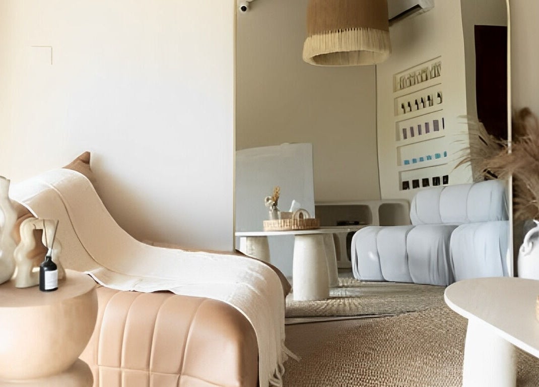 Relaxing lounge area at Salty Face Bali, Uluwatu with cozy furnishings and elegant decor.