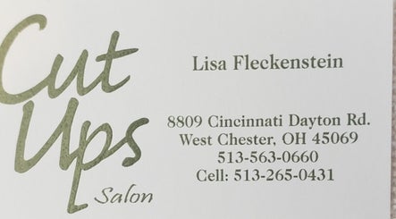 Lisa Fleck at Cut Ups Salon slika 2