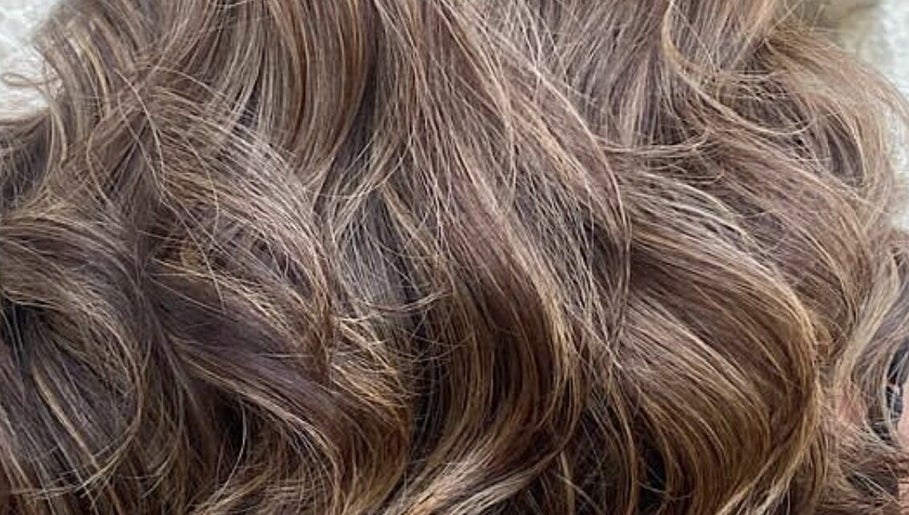 Hair by Jamie Dixon, bild 1