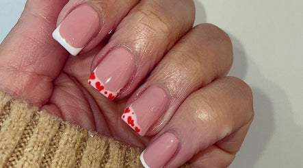 Bows Boutique Nail and Beauty Salon image 2