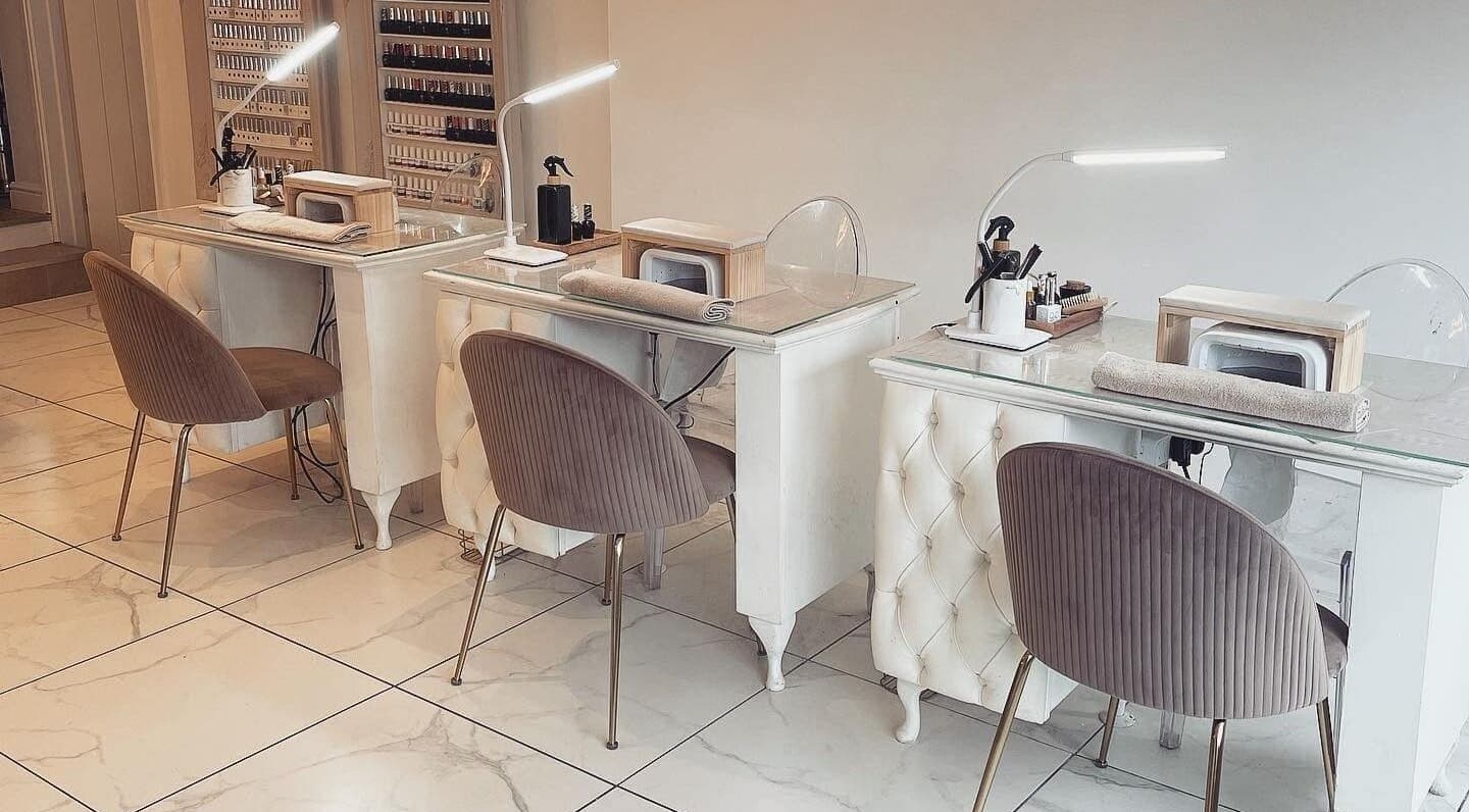 Elegant nail stations at Bows Boutique Nail and Beauty Bar, Heckmondwike, England, GB.