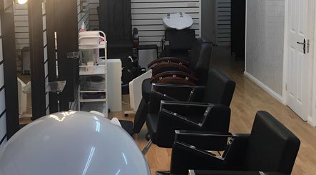 Image de Blush Hair and Beauty salon 2