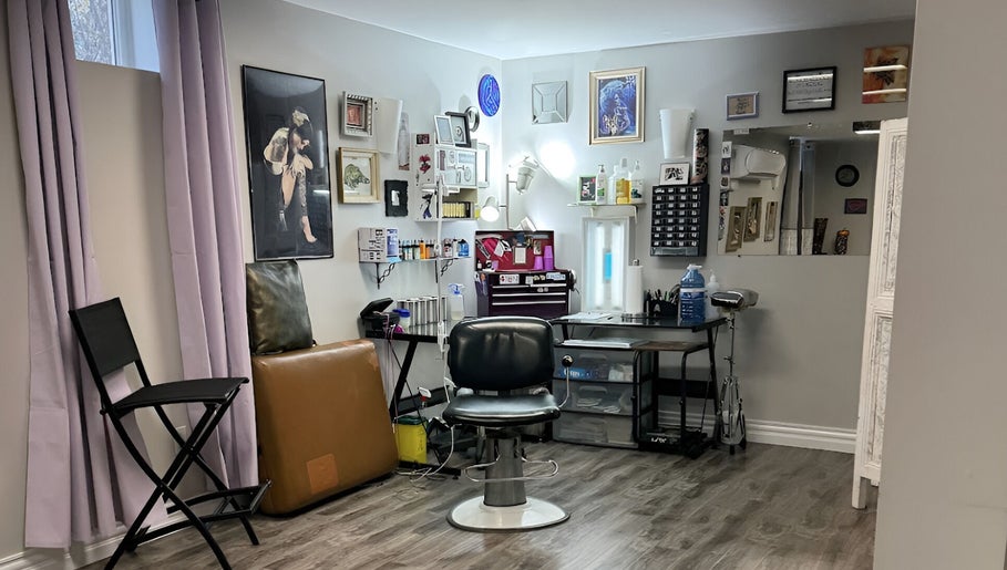 Infiniti Tattoos and Piercing Studio, bild 1