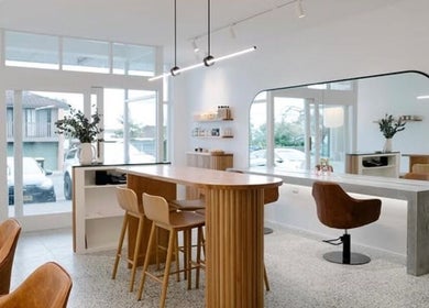 Modern interior of Emily Ferguson at Salon ES, Collaroy Plateau, New South Wales, AU. Stylish and inviting.