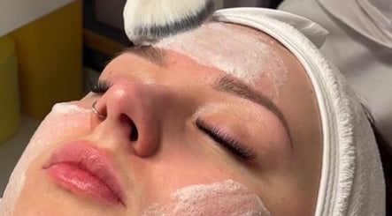 GK Skin Clinic image 2