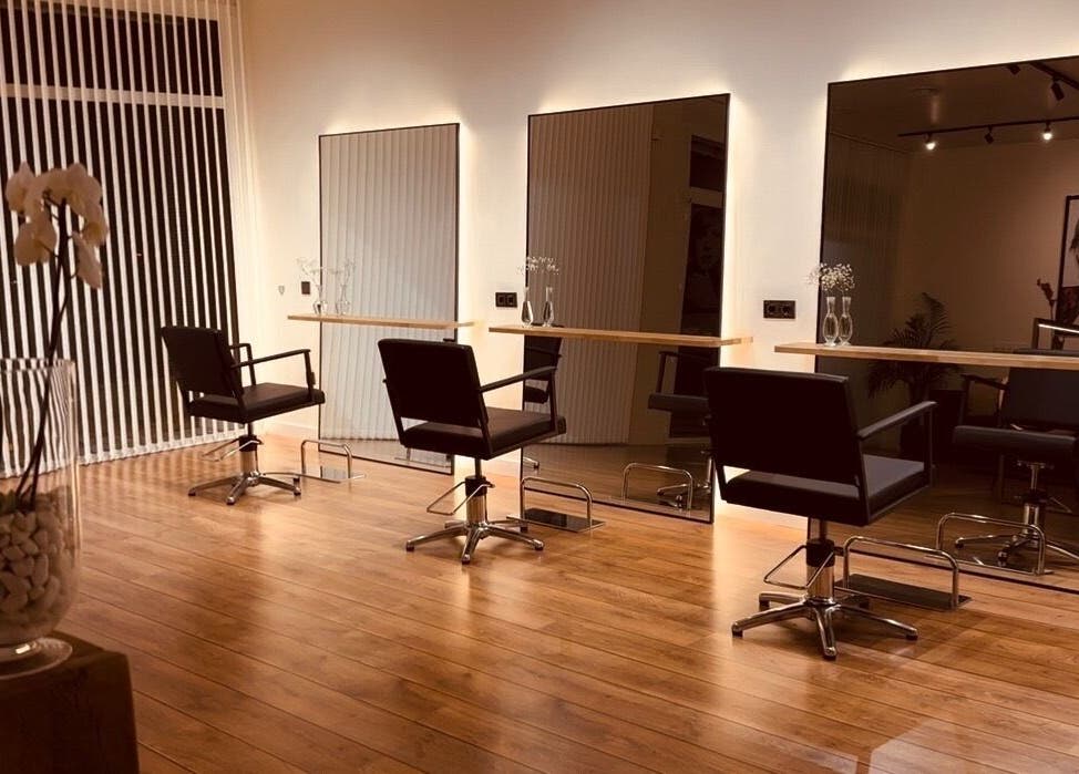 Stylish seating area at Greg Morgan Hair in Guardamar del Segura, Comunidad Valenciana, ES.