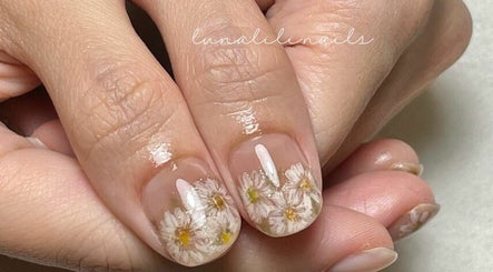 Εικόνα Lunalili Nails 3