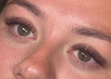 Close-up of lush eyelash extensions at Km Lashes, Bury St Edmunds, England, GB.