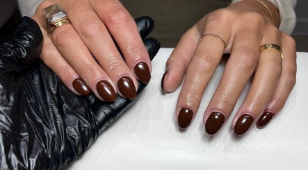 Luxury Nails by Jade image 2