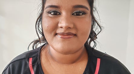 Client with elegant makeup at Allure Beauty by Wianda, Gqeberha, Eastern Cape, ZA.