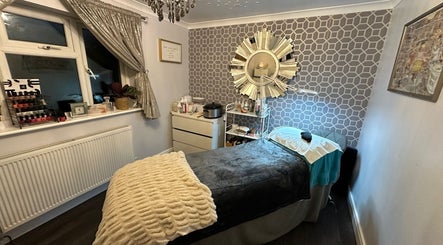 Bespoke Beauty and Holistic Therapy