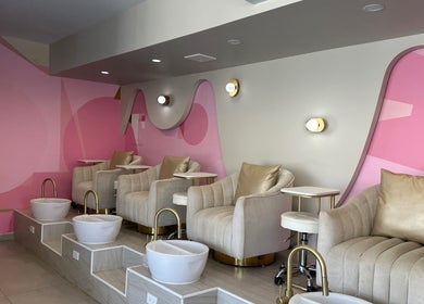Zona de pedicura de lujo en Your Beauty Lab By Ashley Félix, Tijuana, Baja California, MX.