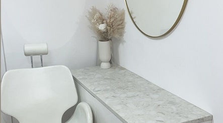Luxe Salon