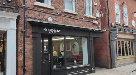 No Ordinary Salon, bilde 3