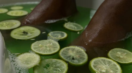 Fayva Day Spa image 3