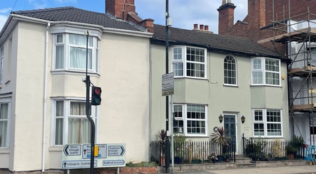 Leamington Therapy venue exterior in Royal Leamington Spa, England, GB with scenic bay windows.