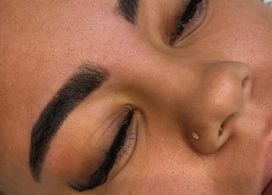 Expertly shaped eyebrows at Kilate Studio, London, England, GB, showcasing precision beauty care.
