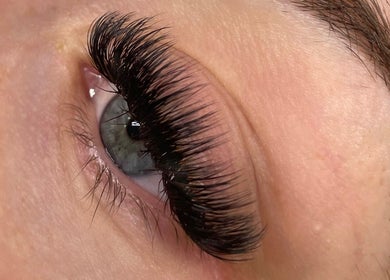Detailed eyelash extensions at Blink&Beauty Boutique, Bedford, Nova Scotia, CA. Enhance your natural beauty.