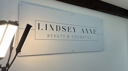 Lindsey Anne Beauty and Cosmetics image 3