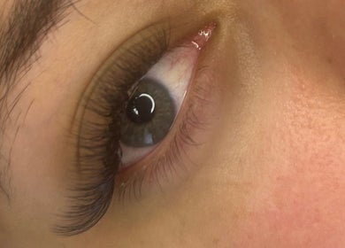 Close-up of beautifully curled eyelashes at S Lashbar, Cape Town, Western Cape, ZA.