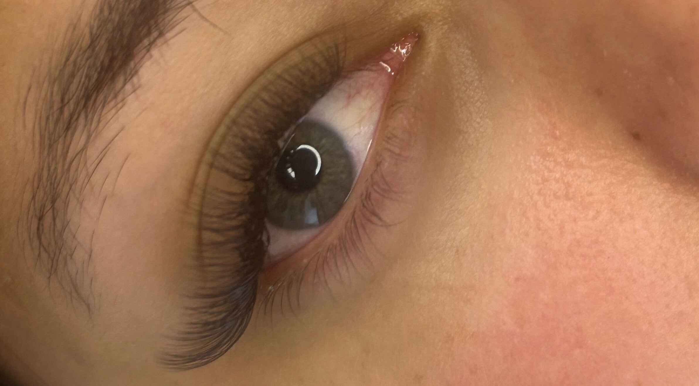 Close-up of beautifully curled eyelashes at S Lashbar, Cape Town, Western Cape, ZA.