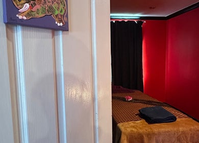 Massage room at Miramar 🌸 Amarin Thai Balinese Massage & Spa, Wellington, NZ with a serene ambiance.