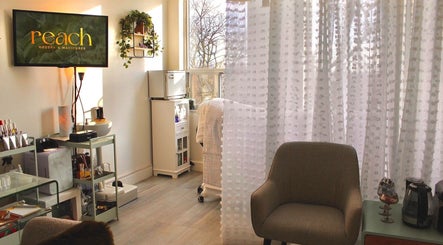 Reach Medspa & Manicures