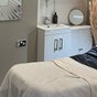 LB'S  LASH CLINIC - South Parade, Horley Row, Horley, England